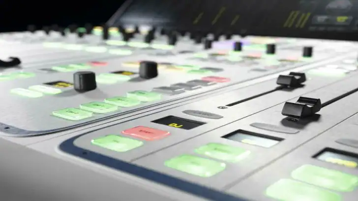 Hear Clear: Hear from Distance feature graphic