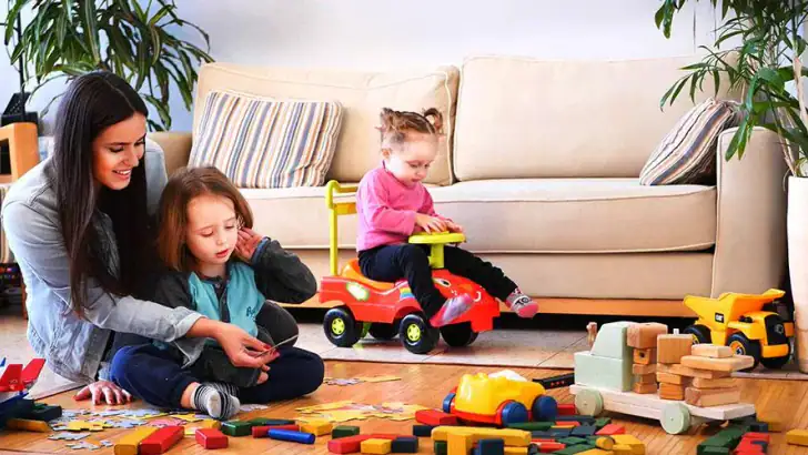 Babysits - Find Babysitters feature graphic