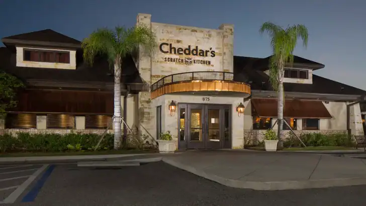 Cheddar's Scratch Kitchen feature graphic