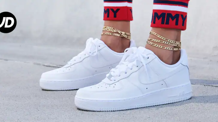 JD Sports: Shoes & sneakers feature graphic